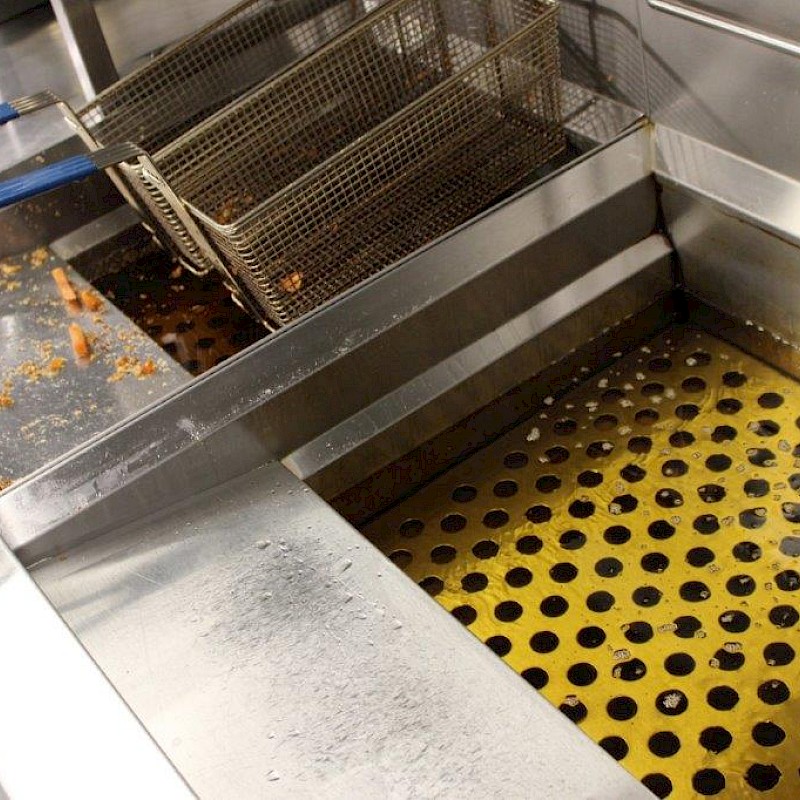 Catercall: Double Fryer Clean and Inspection